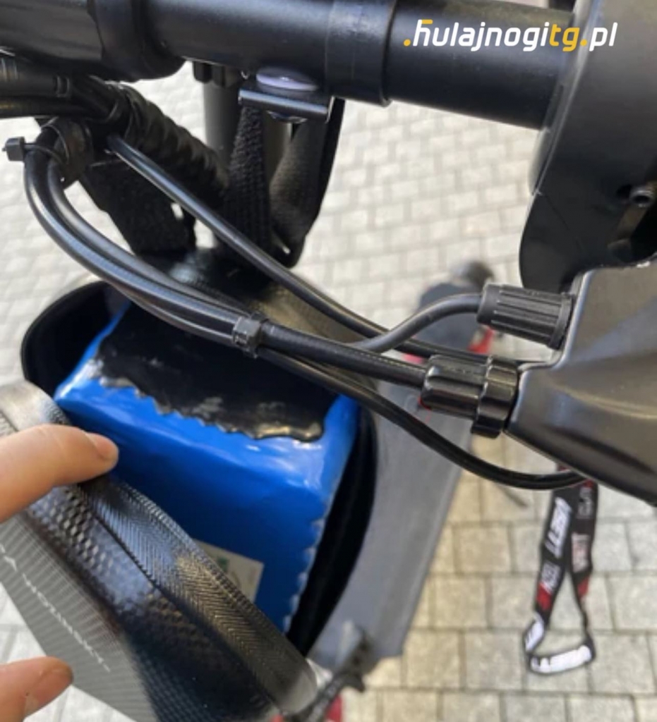 Mpntaż dodatkowej baterii  do hulajnogi Motus Pro Sport 2021